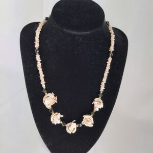 VINTAGE Puka Beach boho sea shell rose necklace